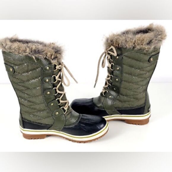 Sorel Tofino II Black & Green Boots (2) - Picture 1 of 10